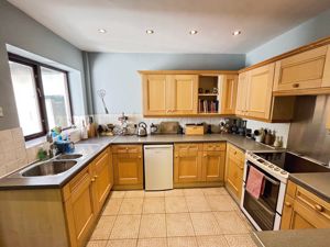 Kitchen- click for photo gallery